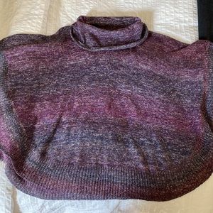 Size M women’s Leo & Nicole Sweater